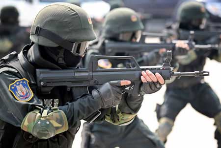 Китайская полиция тренируется на Counter-Strike